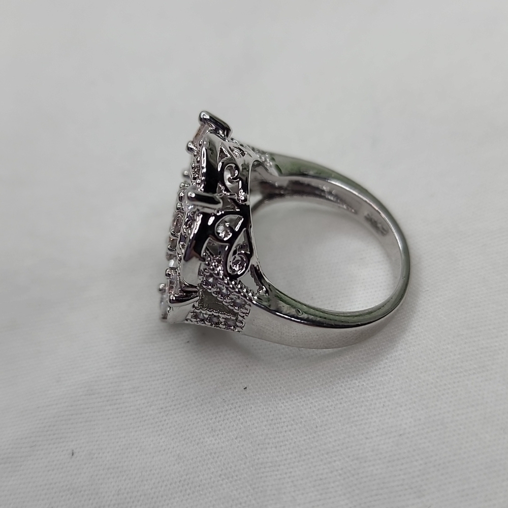 VINTAGE DIAMOND ART DECO RING - Picture 7 of 11